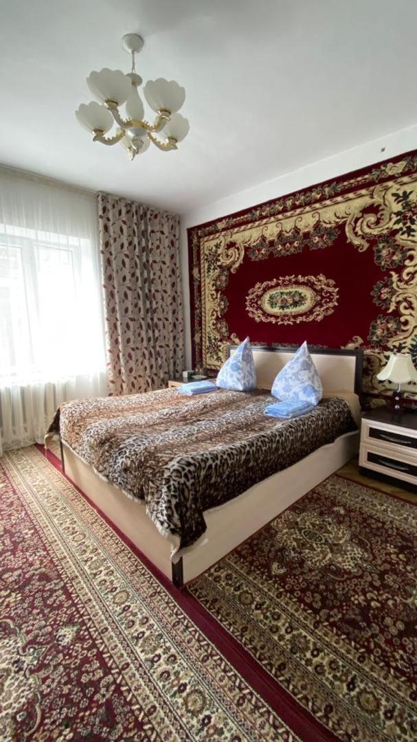 Guest House Lola Kochkor Екстер'єр фото